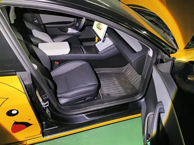 Tesla Model 3 — Фото автомобиля 13