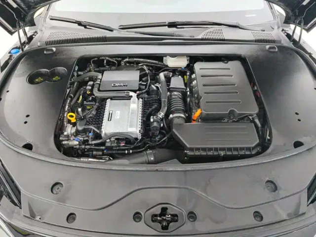 BYD Han — Фото автомобиля 10