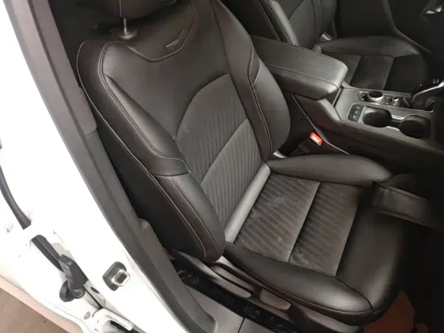 Cadillac XT4 — Фото автомобиля 24