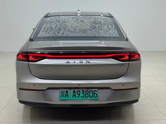 GAC Aion S — Фото автомобиля 12