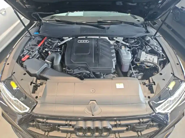 Audi A7L — Фото автомобиля 19