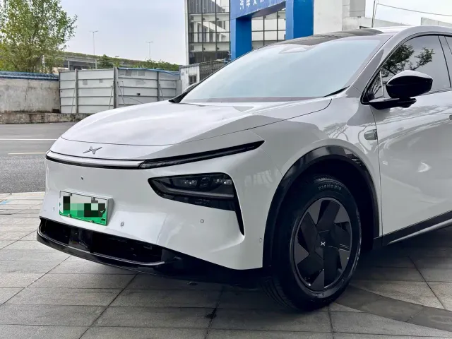 Xpeng G7 — Фото автомобиля 9