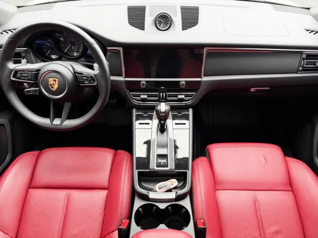 Porsche Macan — Фото автомобиля 6