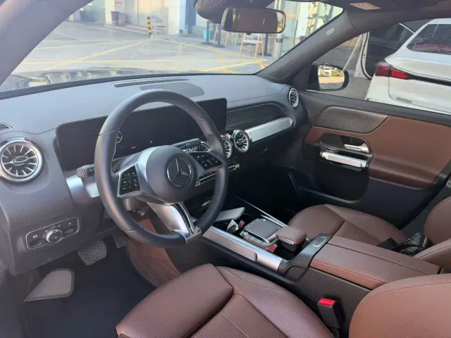 Mercedes-Benz GLB-Class — Фото автомобиля 4