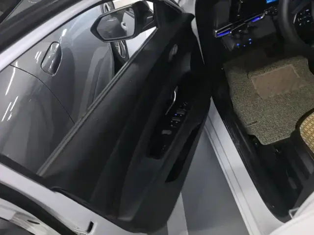 Hyundai Elantra — Фото автомобиля 7
