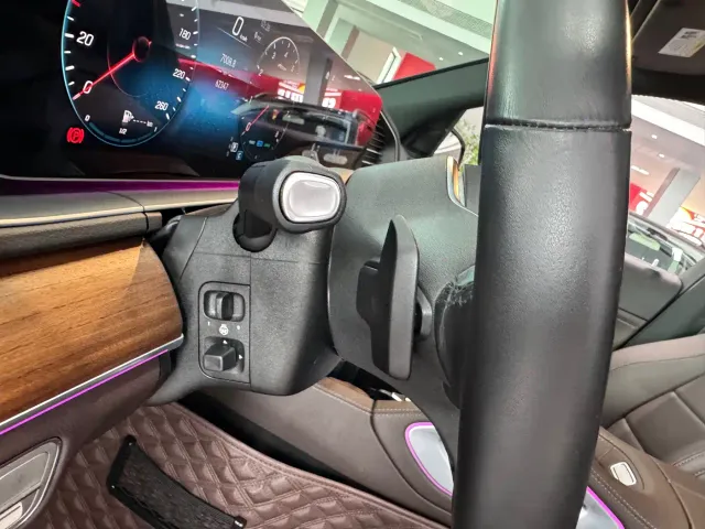 Mercedes-Benz Mercedes-Benz GLS — Фото автомобиля 11