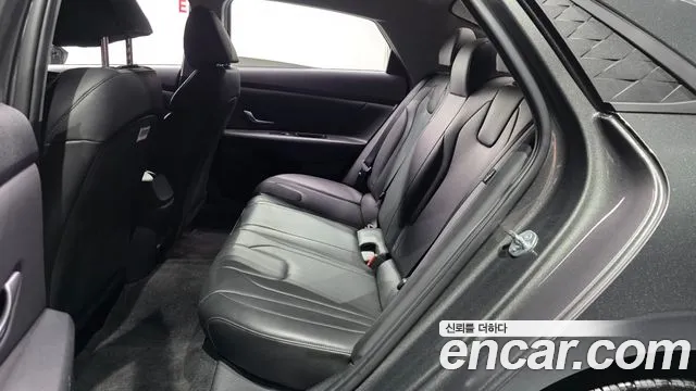 Hyundai Avante CN7 — Фото автомобиля 17