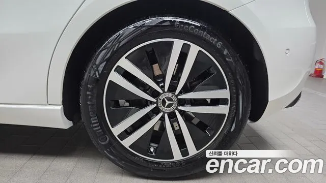 Mercedes-Benz A-Class W177 — Фото автомобиля 21