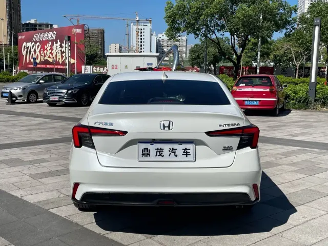 Honda Integra — Фото автомобиля 4