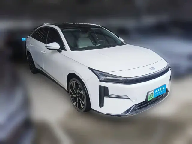 Geely Galaxy L6 — Фото автомобиля 3