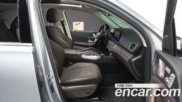 Mercedes-Benz GLE-Class — Фото автомобиля 11