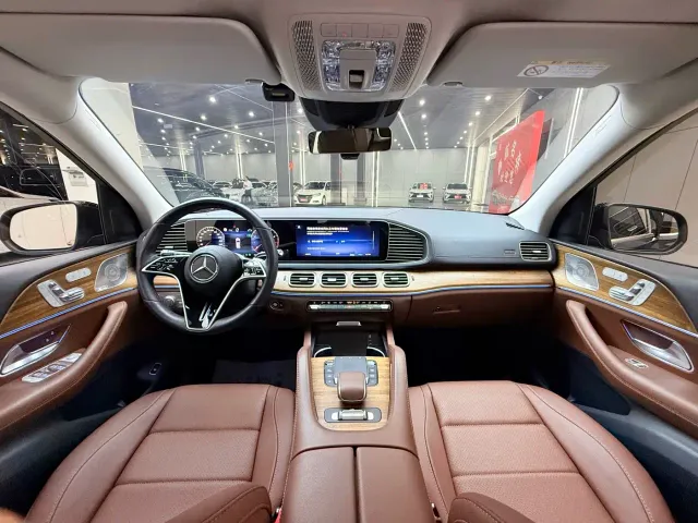 Mercedes-Benz GLE-Class — Фото автомобиля 13