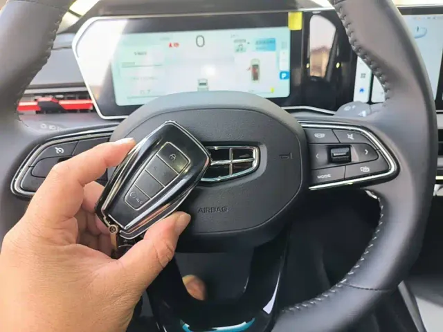 Geely Binrui — Фото автомобиля 8