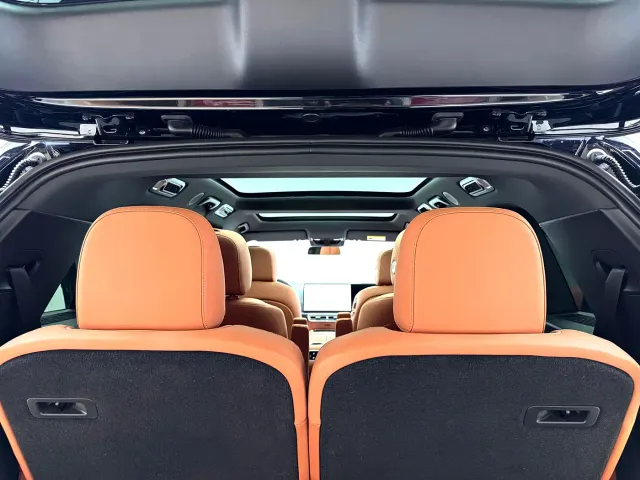 Li Auto L8 — Фото автомобиля 20