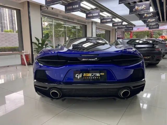 McLaren GT — Фото автомобиля 14