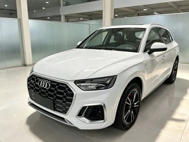 Фотография автомобиля — Audi Q5L