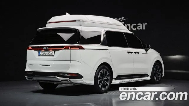 Kia Carnival Generation 4 — Фото автомобиля 2