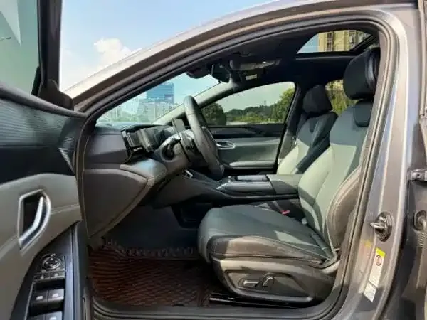 BYD Qin L — Фото автомобиля 5