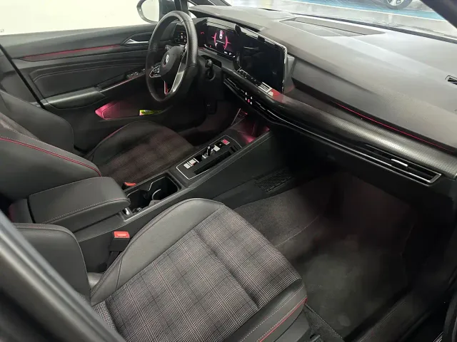 Volkswagen Golf GTI — Фото автомобиля 10