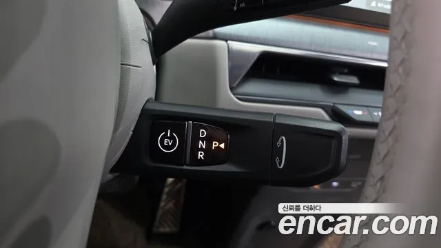 Kia EV9 — Фото автомобиля 12