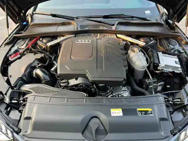 Audi A4L — Фото автомобиля 9