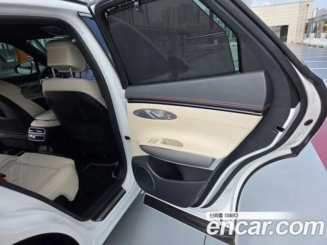 Genesis GV70 — Фото автомобиля 14