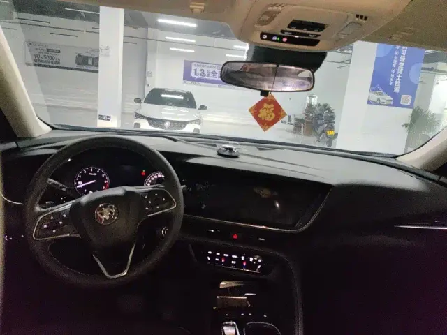 Buick Envision S — Фото автомобиля 5