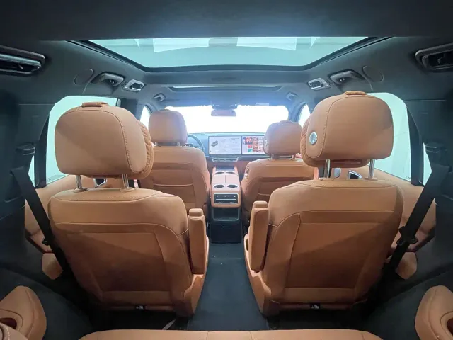 Li Auto L8 — Фото автомобиля 6