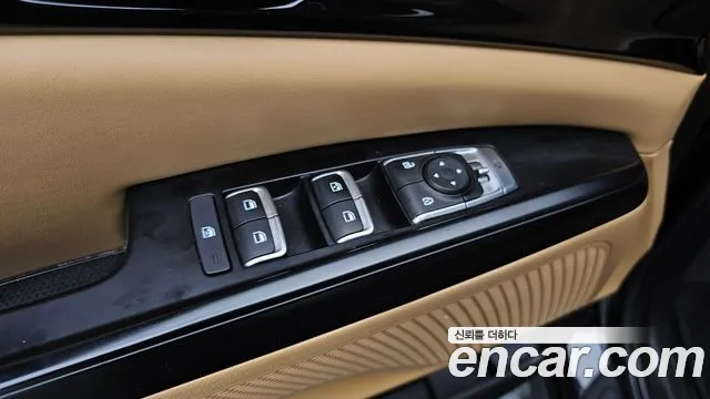Kia Canival Carnival 4 поколение 9 мест Prestige — Фото автомобиля 8