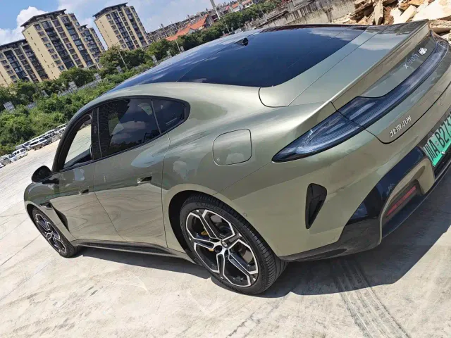 Xiaomi SU7 — Фото автомобиля 4