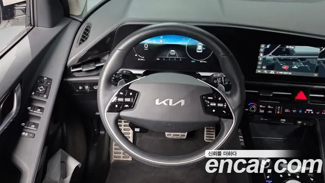 Kia Niro The All New Niro Signature — Фото автомобиля 13