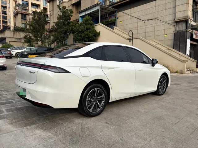 GAC Aion S MAX — Фото автомобиля 13