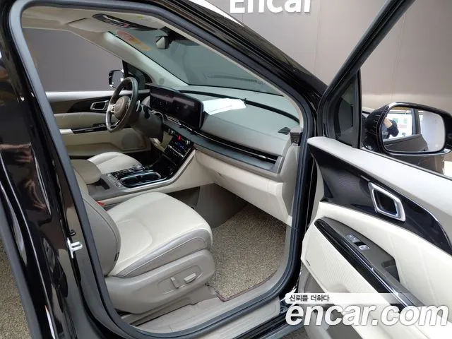 Kia Carnival Generation 4 — Фото автомобиля 16