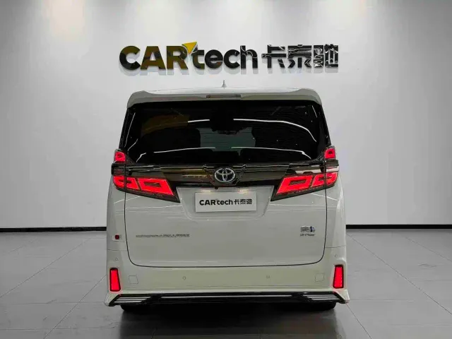 Toyota Vellfire — Фото автомобиля 12