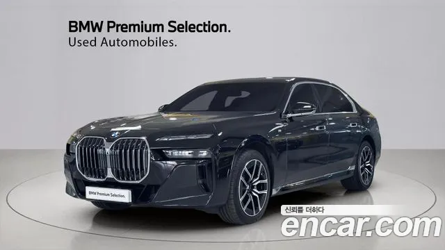 Фотография автомобиля — BMW 7 Series G70