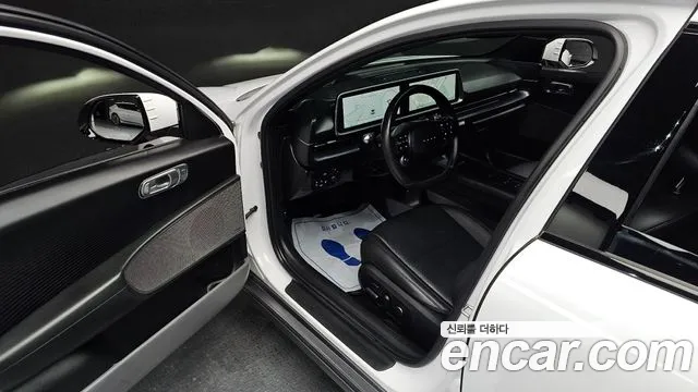 Hyundai Ioniq 6 — Фото автомобиля 10