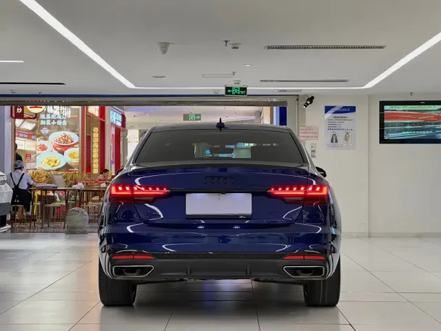 Audi A4L — Фото автомобиля 6