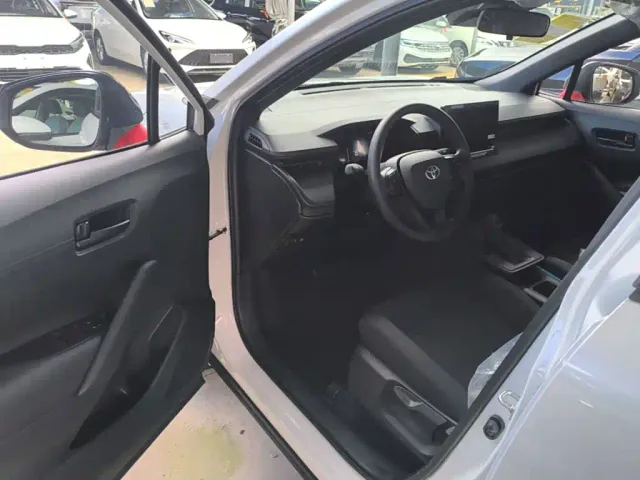 Toyota Corolla Cross — Фото автомобиля 15