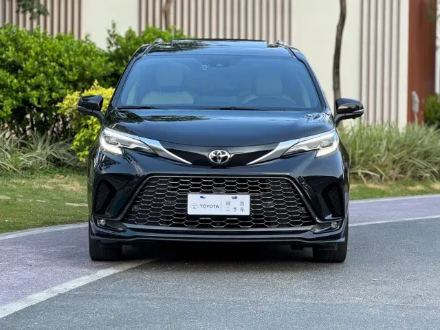 Toyota Granvia — Фото автомобиля 2