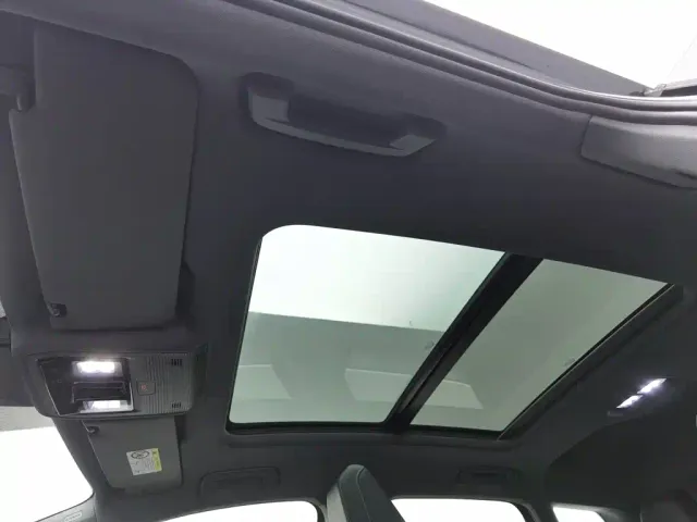 Audi Q4 e-tron — Фото автомобиля 14