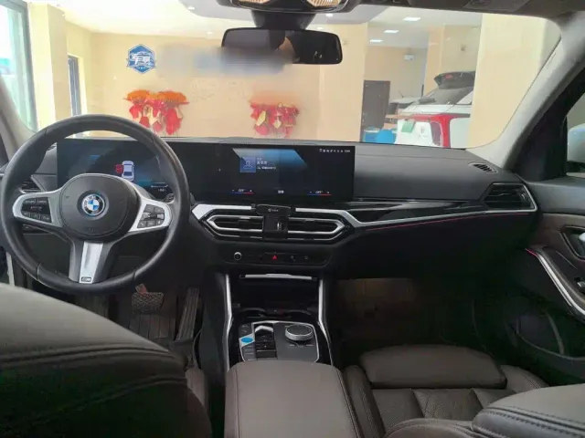 BMW i3 — Фото автомобиля 9