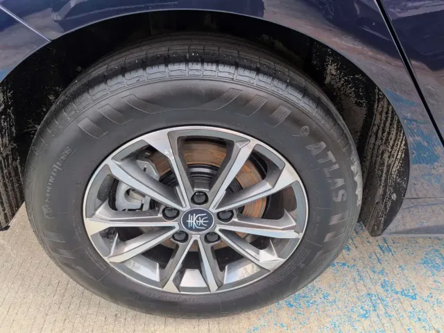 BYD Qin PLUS — Фото автомобиля 19