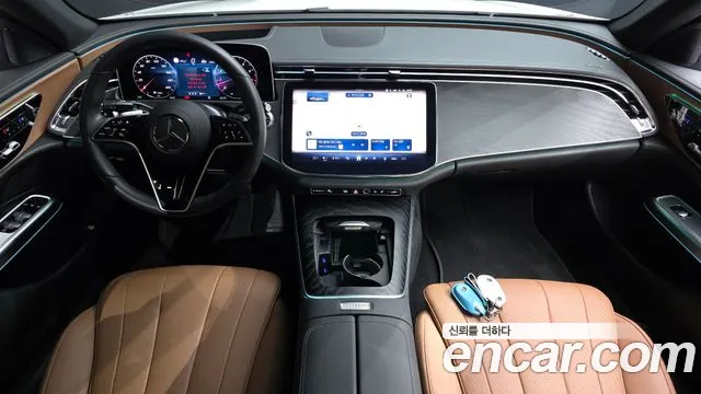 Mercedes-Benz E-Class — Фото автомобиля 7