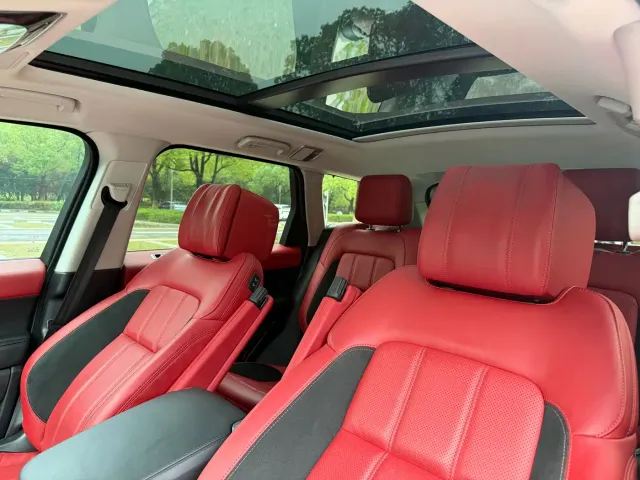 Land Rover Range Rover Sport — Фото автомобиля 9