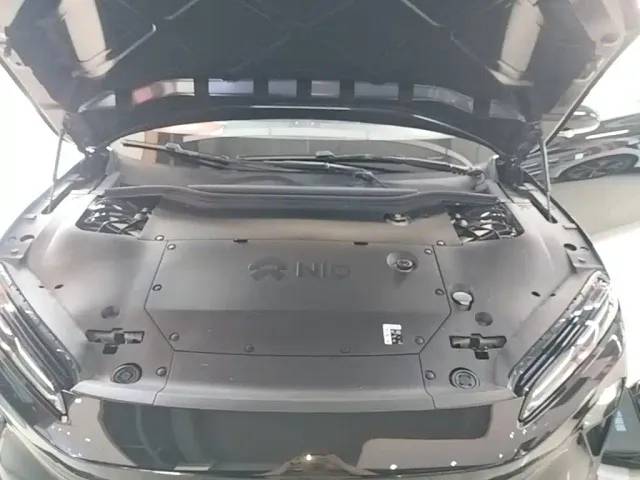 Nio ET5 Touring — Фото автомобиля 19