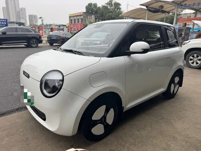Фотография автомобиля — Changan Lumin