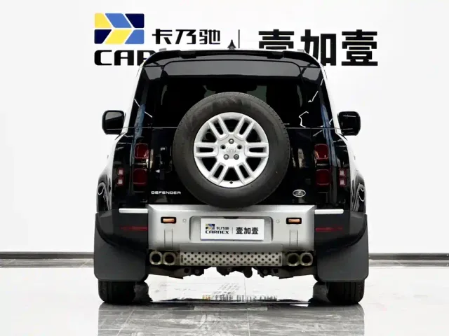 Land Rover Defender — Фото автомобиля 5