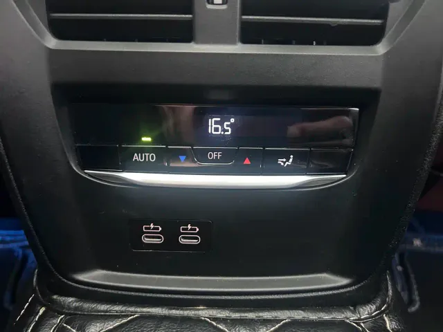 BMW 3 Series — Фото автомобиля 5