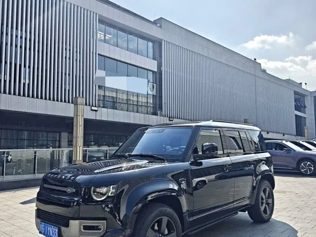 Фотография автомобиля — Land Rover Defender