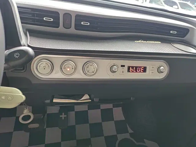Wuling Hongguang Mini EV — Фото автомобиля 12